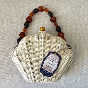 Sun ‘N’ Sand Woven Shell Handbag NWT Cream-Colored Rattan Removable Straps